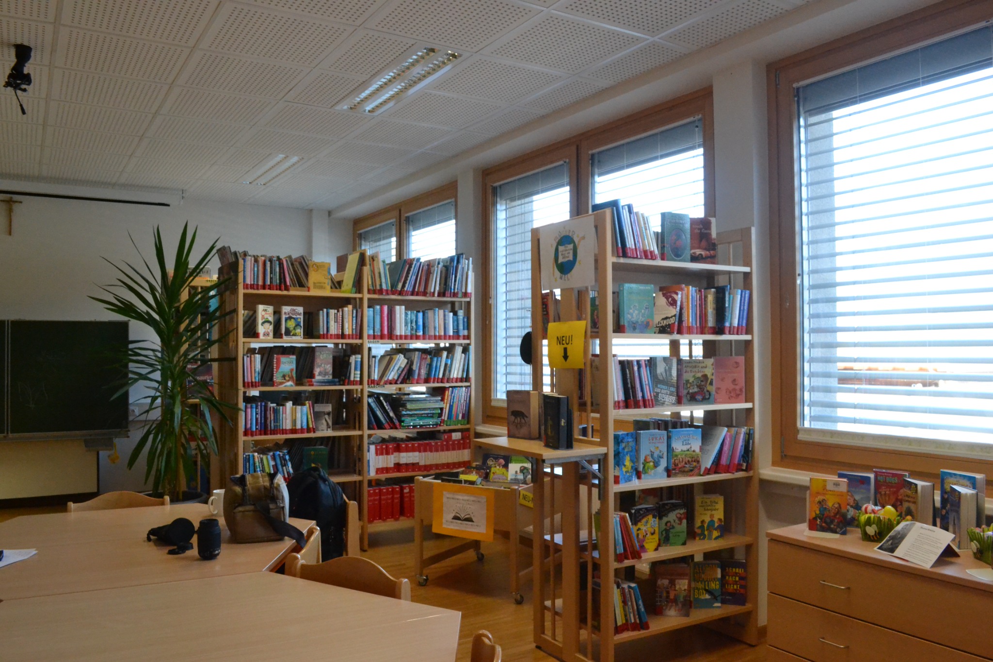 Schulbibliothek der Mittelschule Weitensfeld
