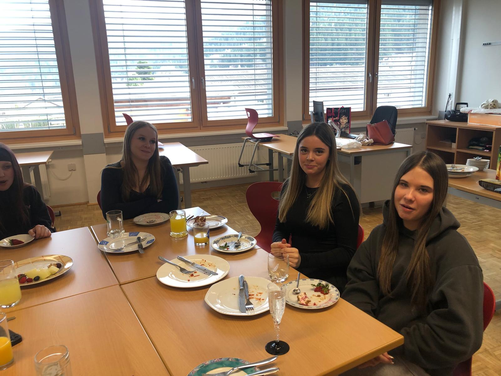 Una cena insieme – Ein gemeinsames Essen der Italienischgruppe der 4. Klasse