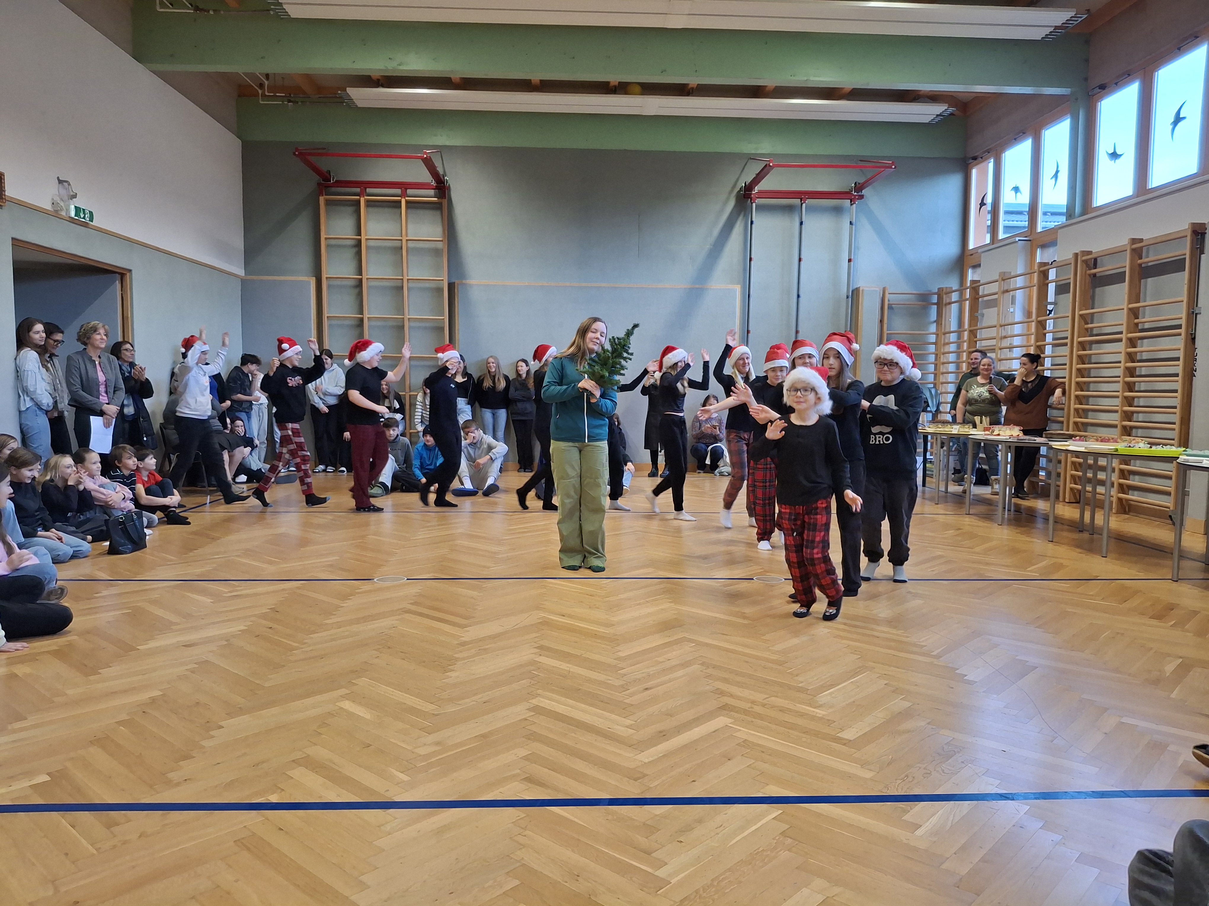 Rorate der Volks- und Mittelschule Weitensfeld – Bild 13