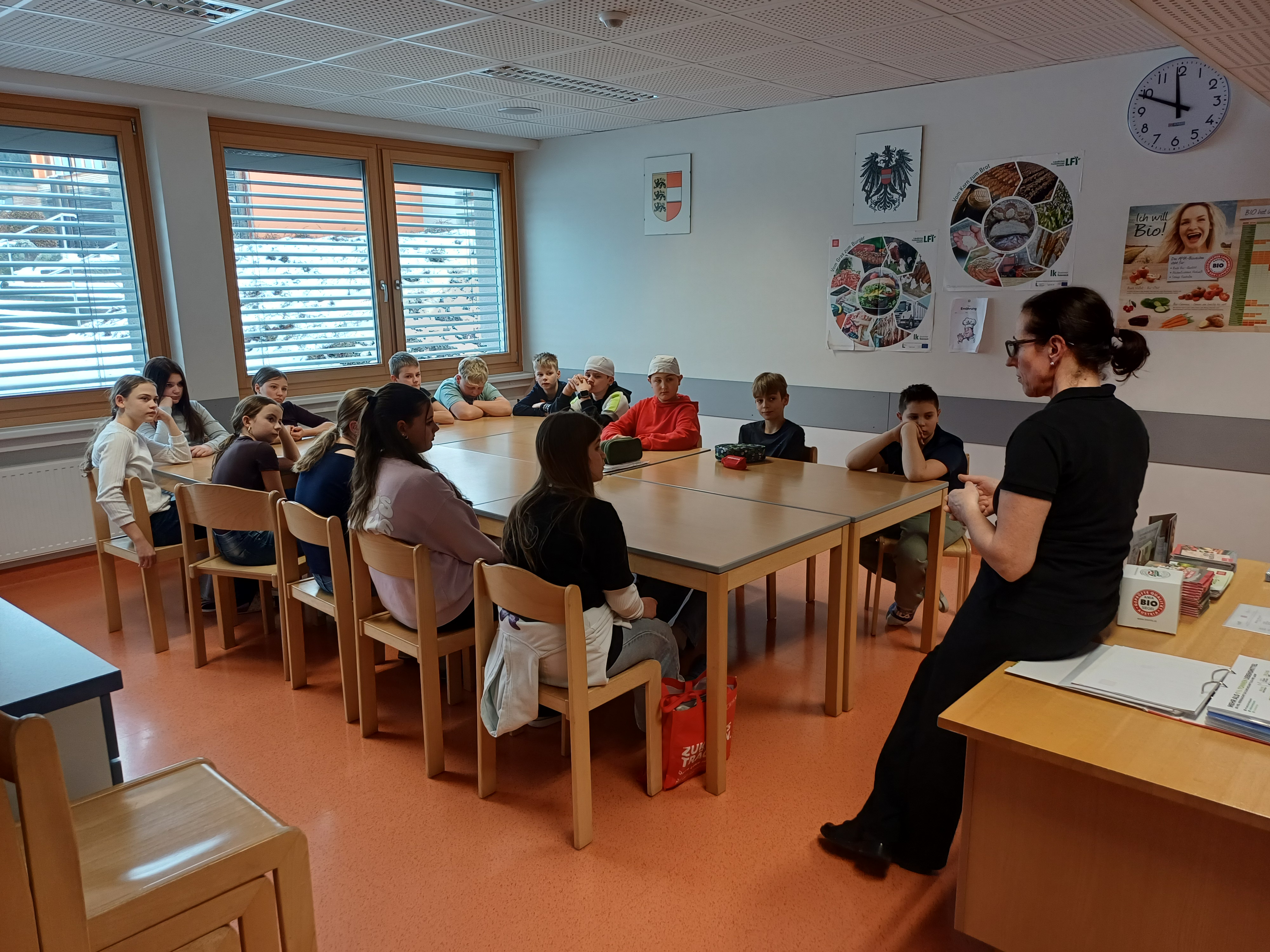 Seminarbäuerinnen in der 2b Klasse – Bild 7